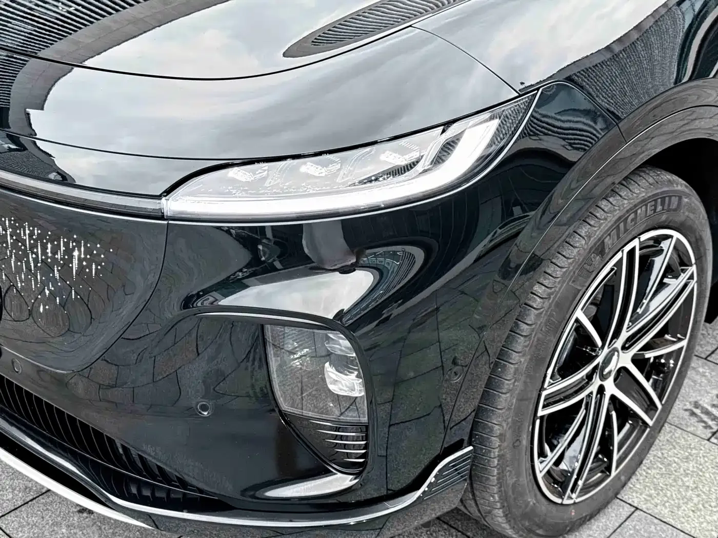 Voyah Auto Voyah Zhiyin 2025 Base — Фото автомобиля 4