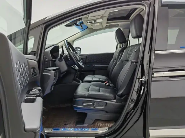 Honda Elysion — Фото автомобиля 10