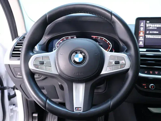 BMW X3 — Фото автомобиля 16