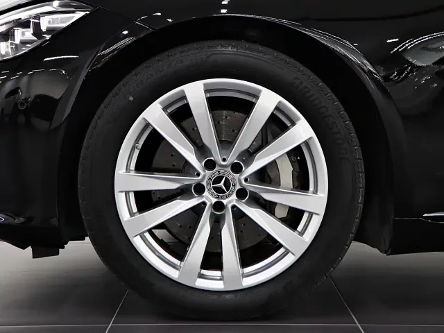 Mercedes-Benz S-Class — Фото автомобиля 8