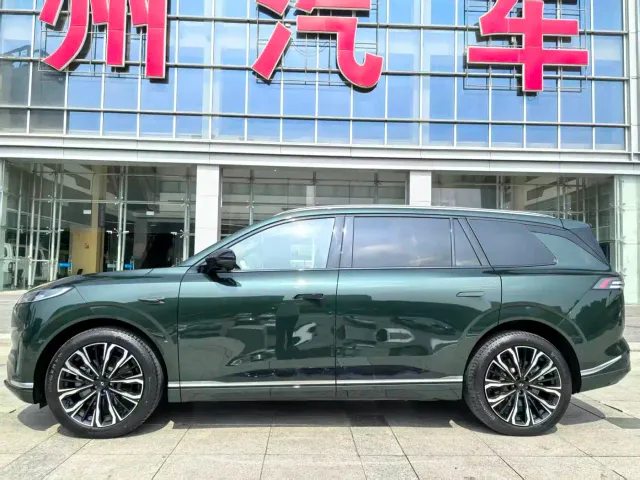 Dongfeng eπ 008 — Фото автомобиля 2