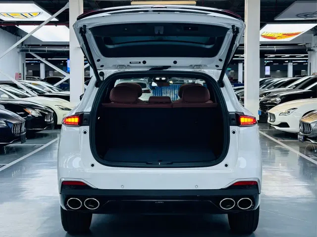 Changan CS75 Plus — Фото автомобиля 11