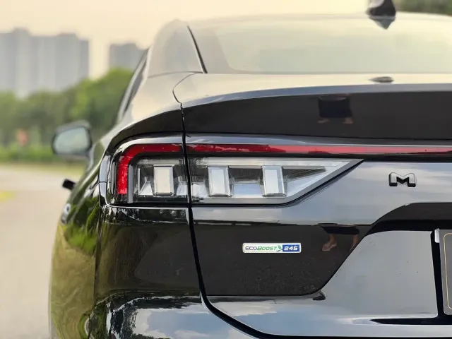 Ford Mondeo — Фото автомобиля 16