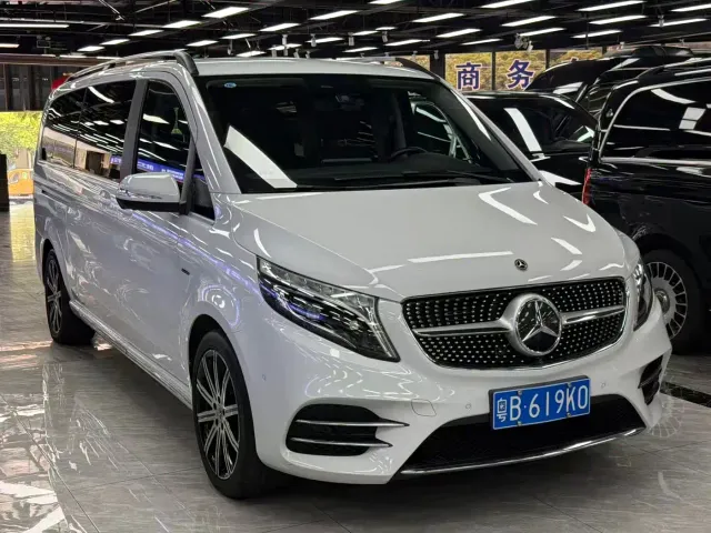 Mercedes-Benz V-Class — Фото автомобиля 3