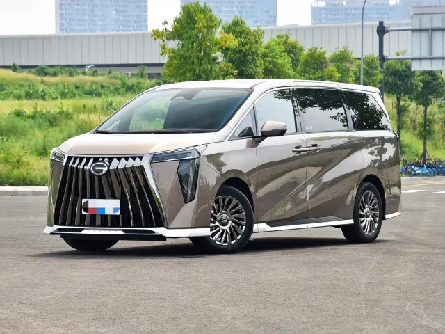 Фотография автомобиля — GAC Trumpchi M8