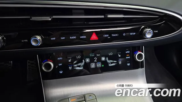 Genesis GV70 2.5T Бензин AWD — Фото автомобиля 27