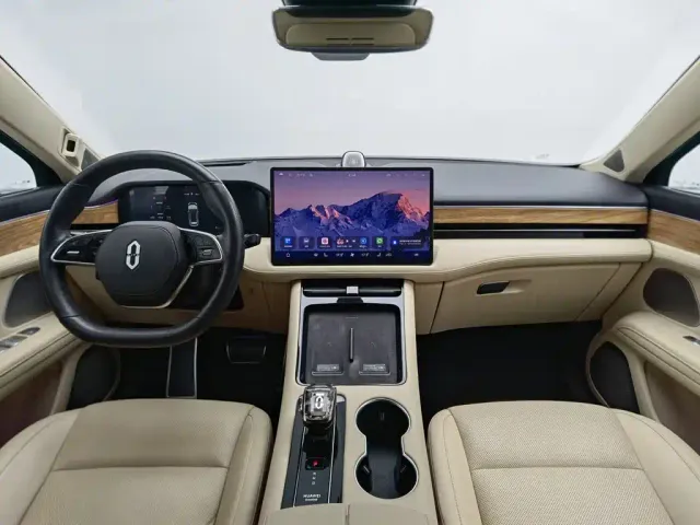 Aito M5 — Фото автомобиля 5