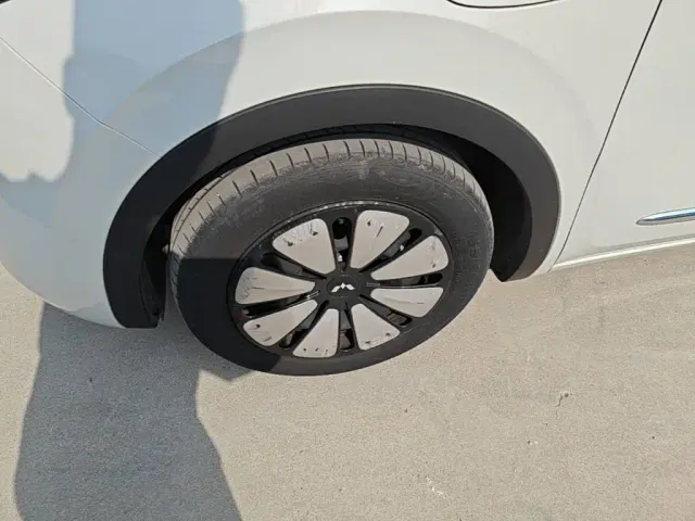 Wuling Bingo — Фото автомобиля 22