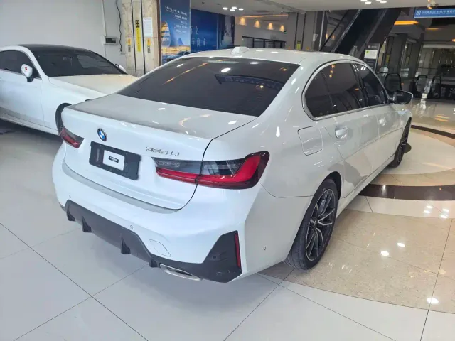 BMW 3 Series — Фото автомобиля 15