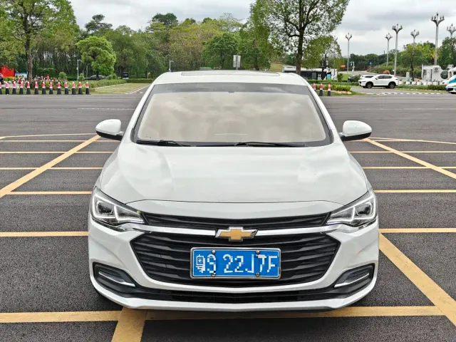 Chevrolet Monza — Фото автомобиля 2