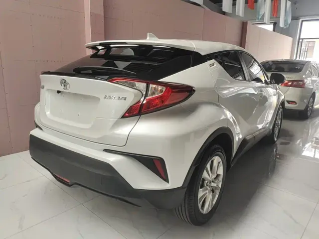 Toyota IZOA — Фото автомобиля 6