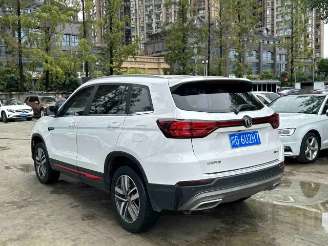Changan CS75 — Фото автомобиля 10