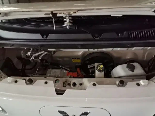 Wuling Hongguang Mini EV — Фото автомобиля 19