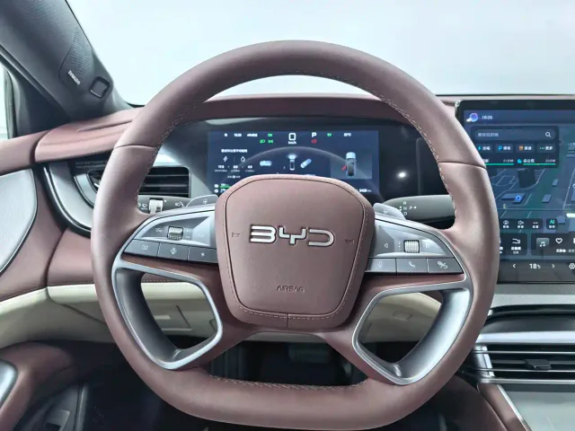 BYD Seal 07 DM-i — Фото автомобиля 12