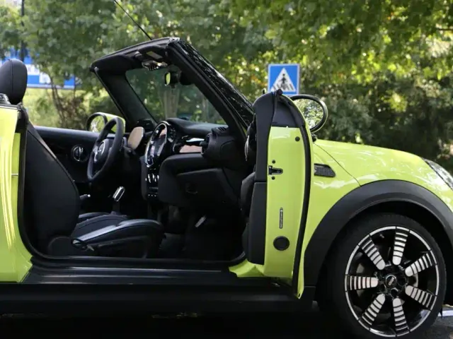 MINI Hatch — Фото автомобиля 21