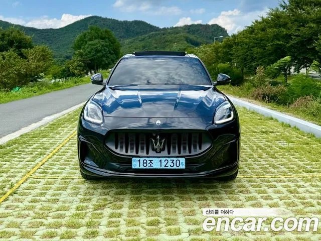 Maserati Grecale — Фото автомобиля 2