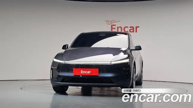 Tesla Model Y — Фото автомобиля 2