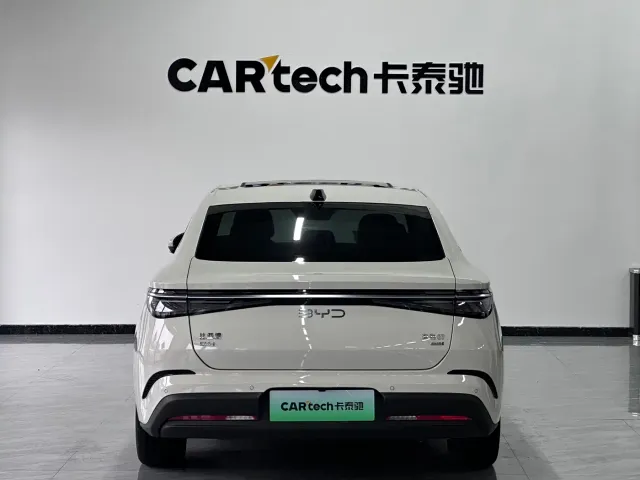 BYD Seal 07 DM-i — Фото автомобиля 9
