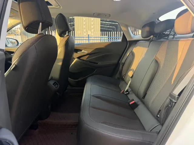 Buick Verano — Фото автомобиля 10