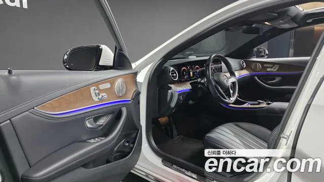 Mercedes-Benz E-Class W213 — Фото автомобиля 10