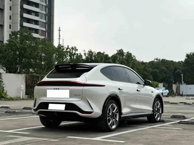 IM Motors LS7 — Фото автомобиля 3