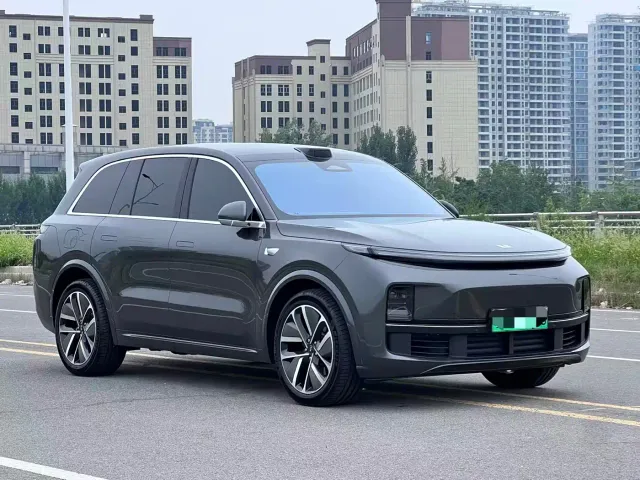 Li Auto L8 — Фото автомобиля 3