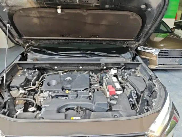 Toyota RAV4 — Фото автомобиля 19