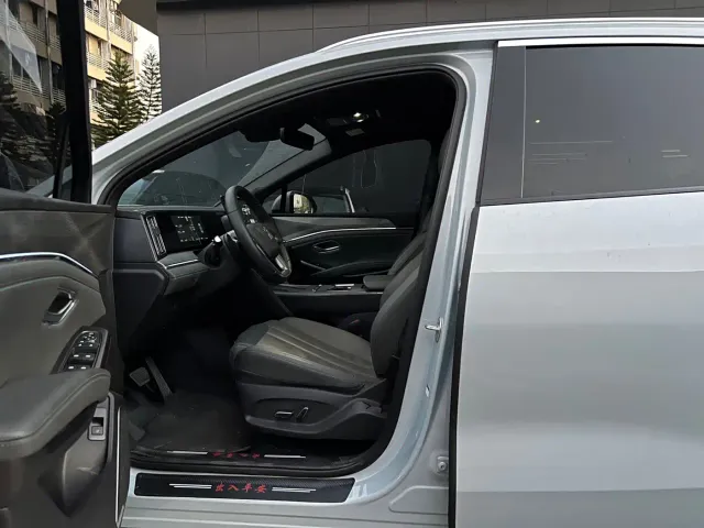 BYD Song L DM-i — Фото автомобиля 3