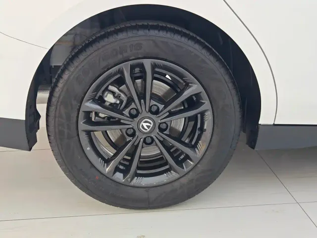 Changan Lamore — Фото автомобиля 16