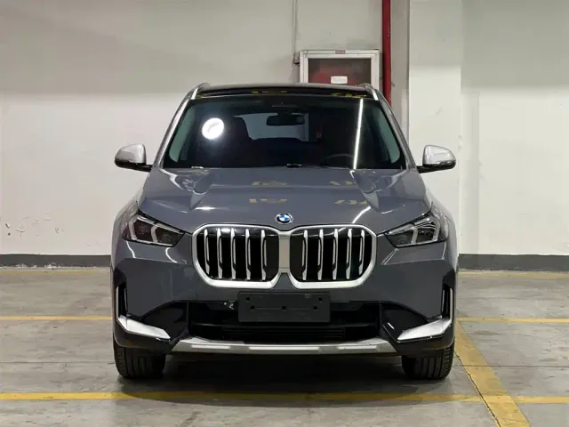 BMW X1 — Фото автомобиля 2
