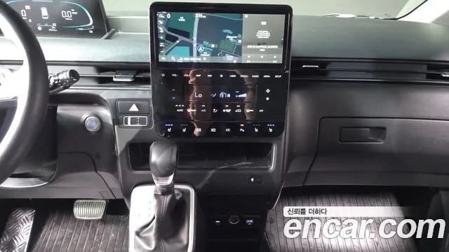 Hyundai Staria Staria — Фото автомобиля 13