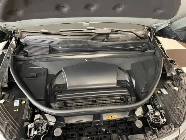 Mercedes-Benz Mercedes-Benz EQS SUV 2025 Model 500 4MATIC — Фото автомобиля 12