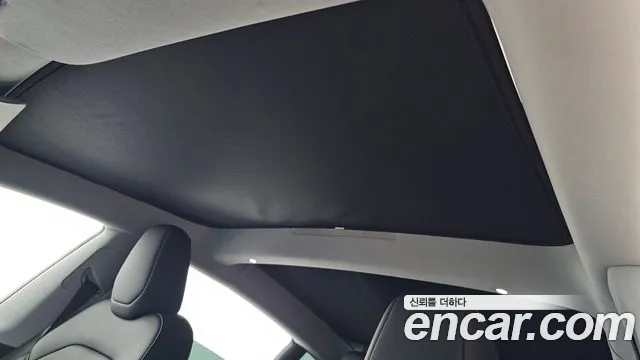 Tesla Model 3 — Фото автомобиля 25