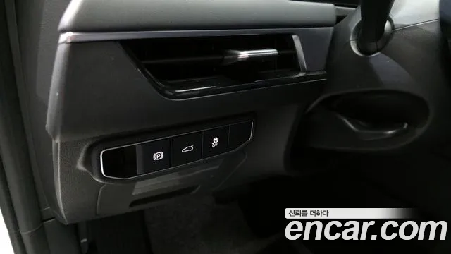 Kia K8 The New K8 2.5 Бензин 2WD — Фото автомобиля 15