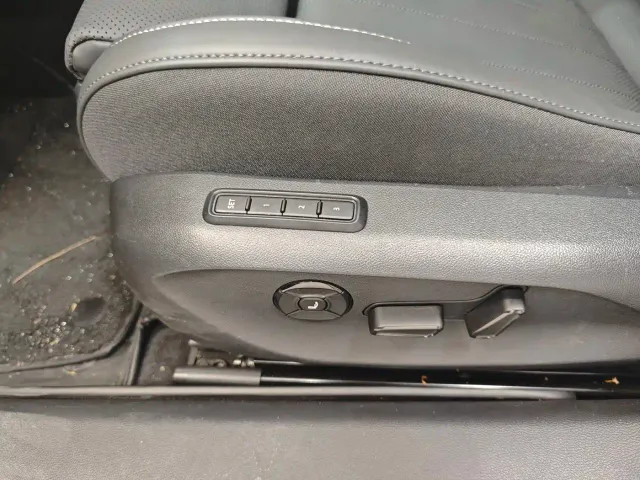 Volkswagen Passat — Фото автомобиля 19