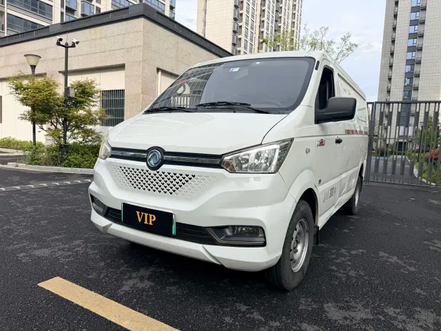 Фотография автомобиля — Dongfeng Yufeng Yufeng EM26