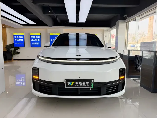 Li Auto L7 — Фото автомобиля 2
