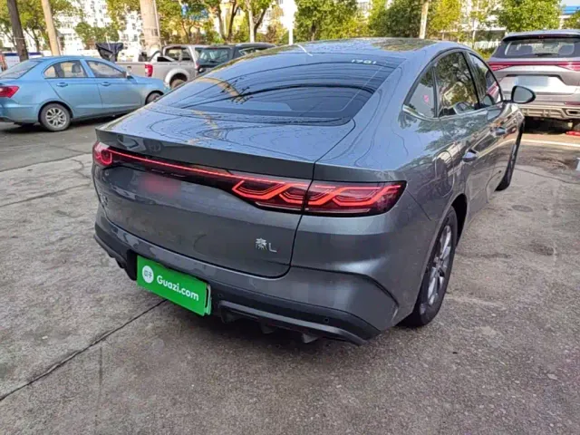 BYD Qin L — Фото автомобиля 6