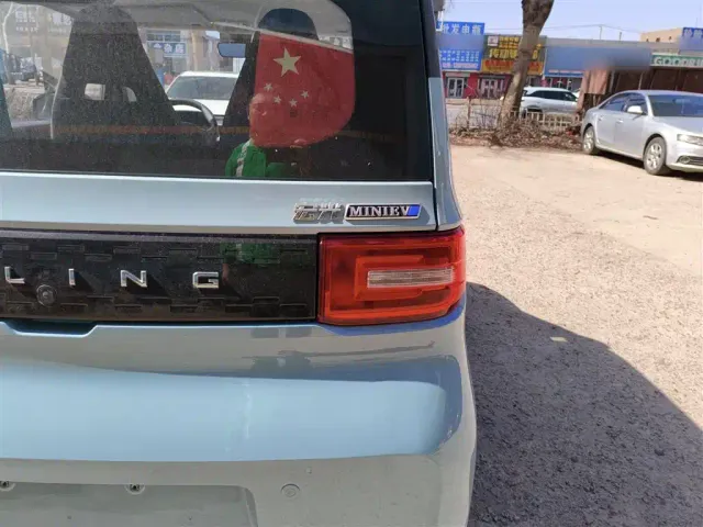 Wuling Hongguang Mini EV — Фото автомобиля 7