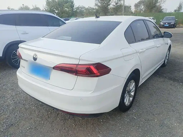 Volkswagen Bora — Фото автомобиля 6