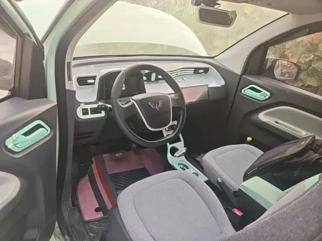 Wuling Hongguang Mini EV — Фото автомобиля 9