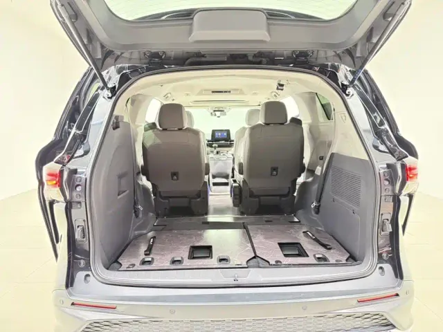 Toyota Granvia — Фото автомобиля 14