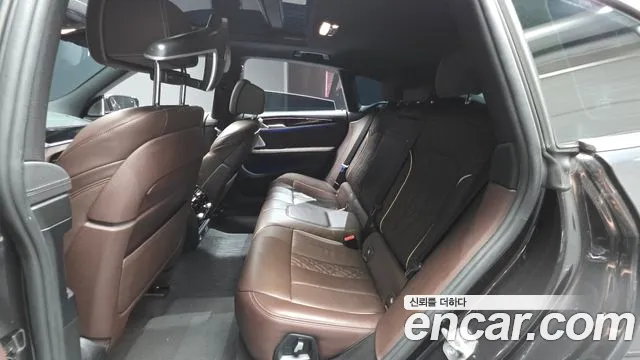 BMW Gran Turismo — Фото автомобиля 11