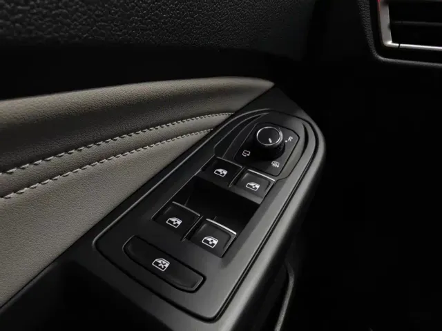 Volkswagen Golf — Фото автомобиля 11