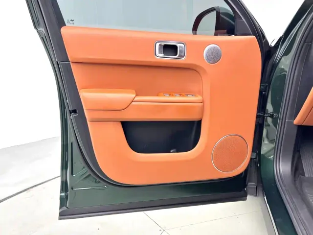 Li Auto L7 — Фото автомобиля 14