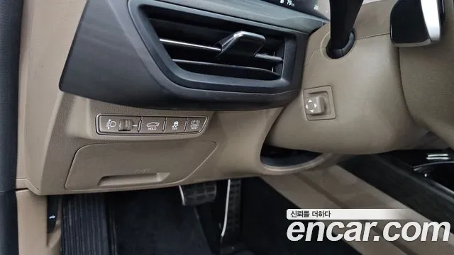 Kia K8 Hybrid — Фото автомобиля 28