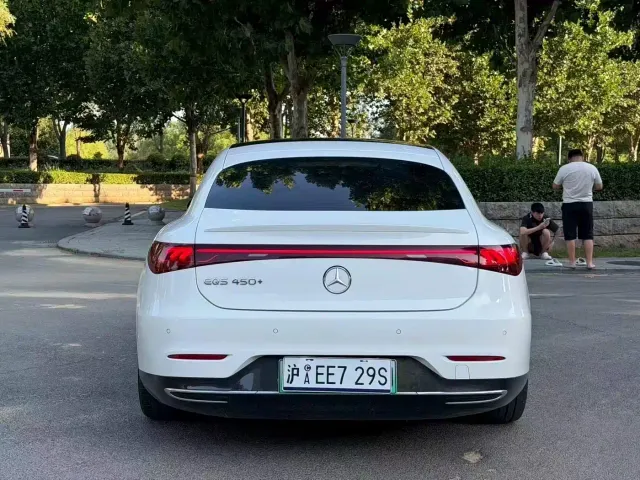 Mercedes-Benz EQS — Фото автомобиля 8