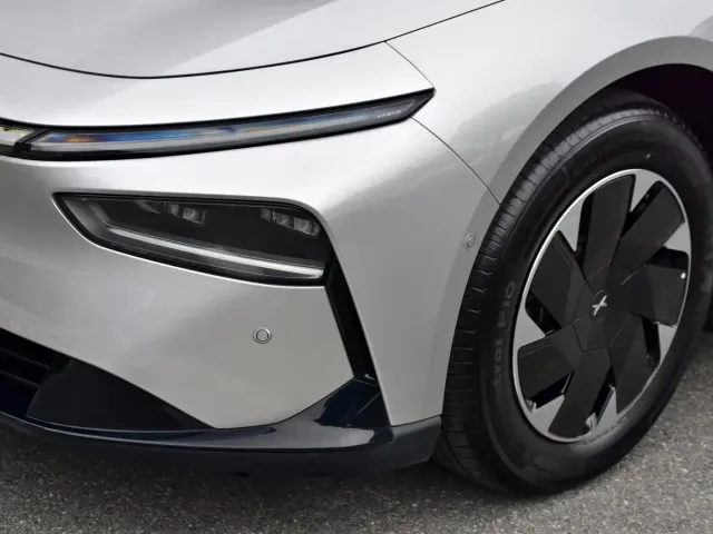 Xpeng P7+ — Фото автомобиля 6