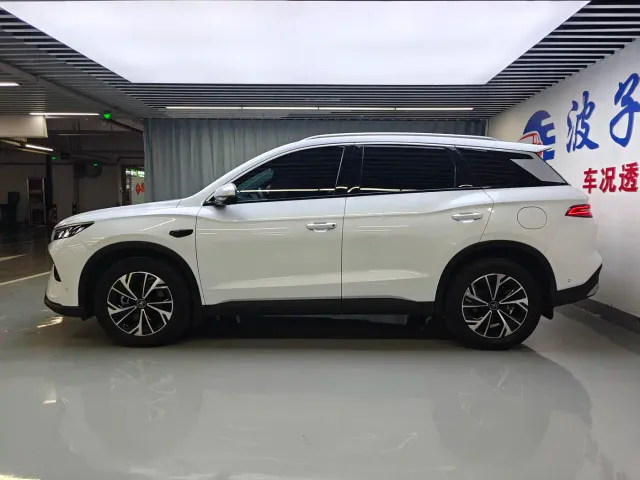 BYD Song Pro — Фото автомобиля 18
