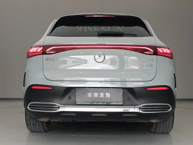 Mercedes-Benz EQE SUV — Фото автомобиля 8